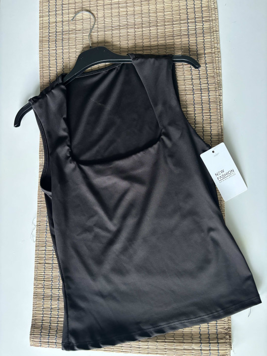 TOP LICRA NEGRO