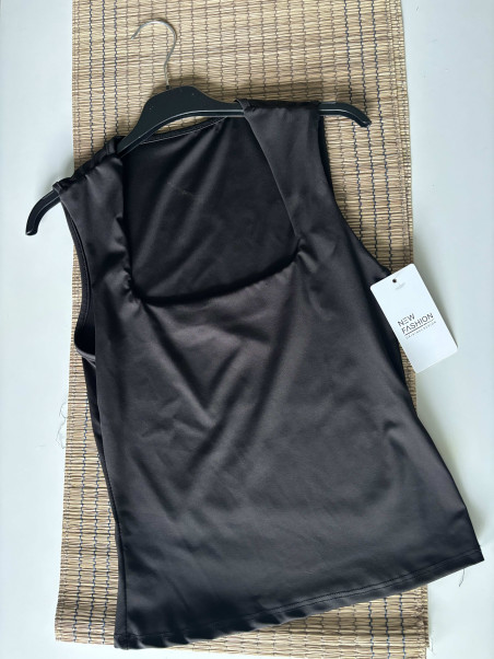 TOP LICRA NEGRO